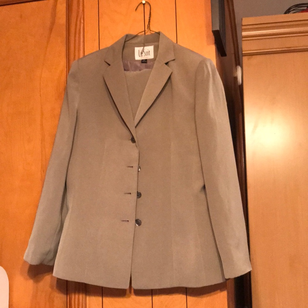 Suit
